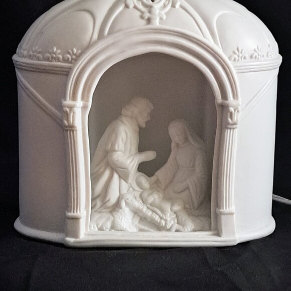 Porcelain Christmas Nativity Lamp Winter Silhouette Light - Picture 1 of 10